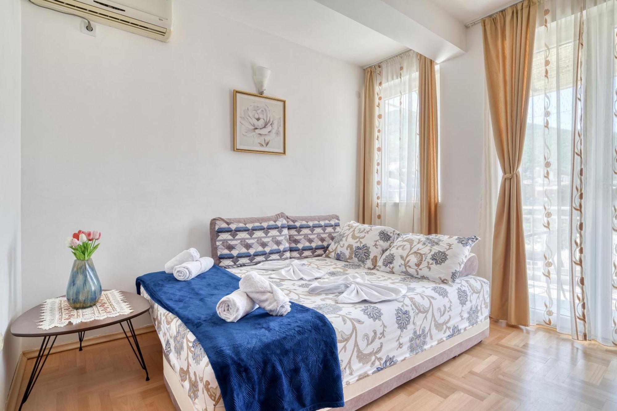 Apartments Elena Будва Экстерьер фото