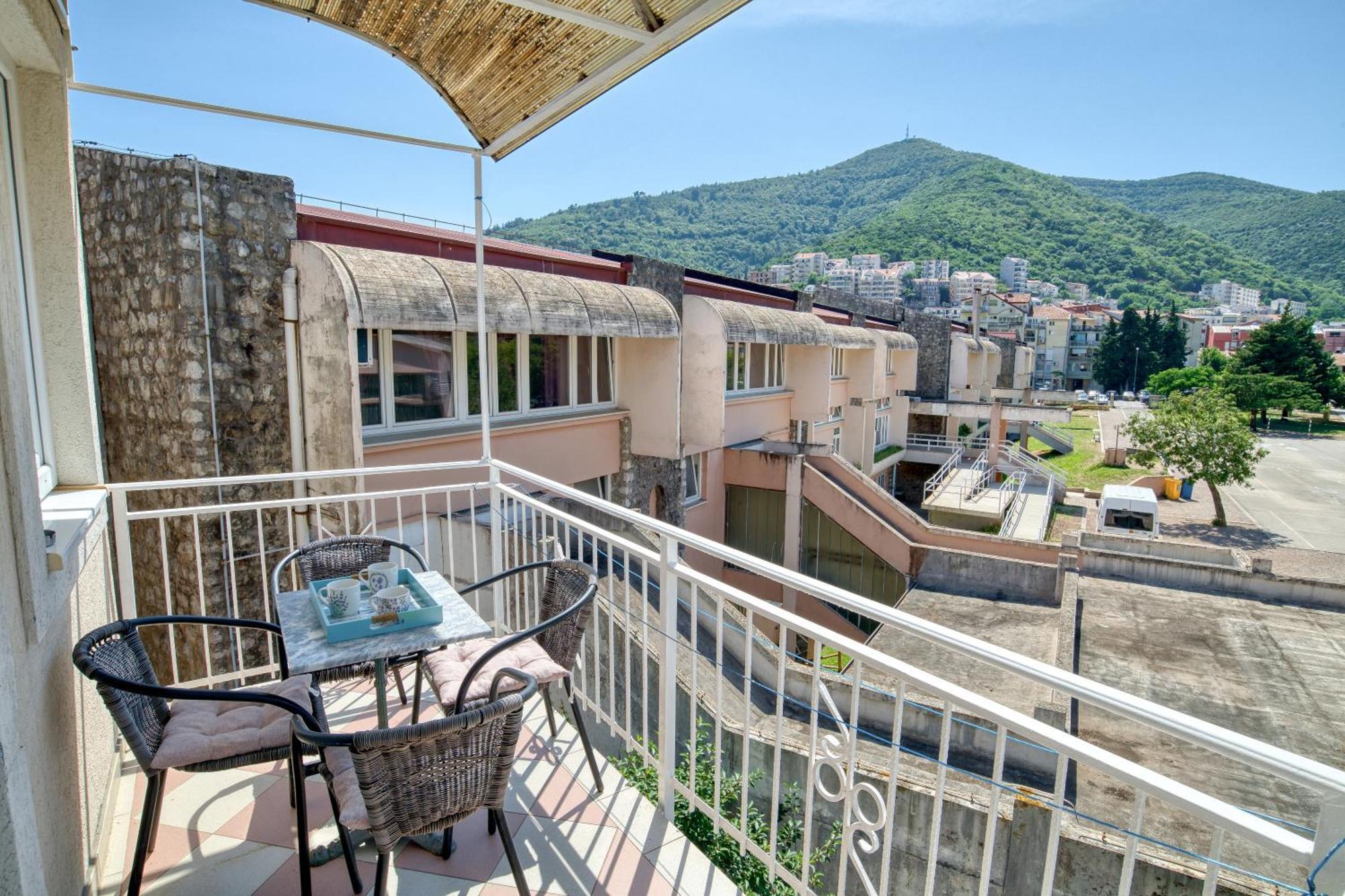Apartments Elena Будва Экстерьер фото